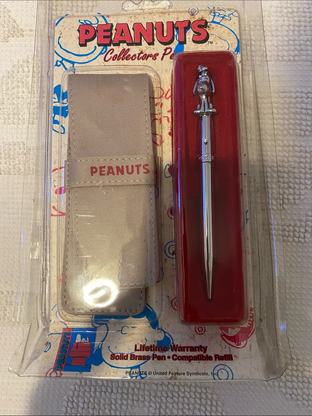 Peanuts Collector pen and pouch, never opened
